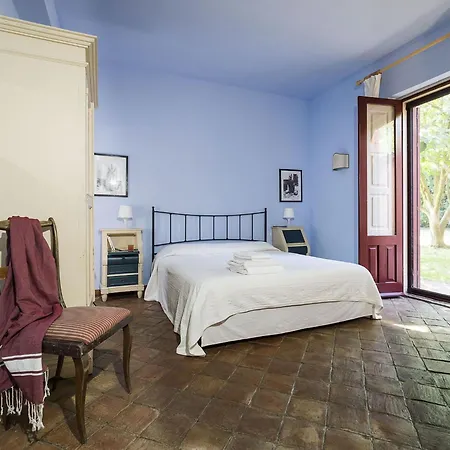 Del Parco Villa